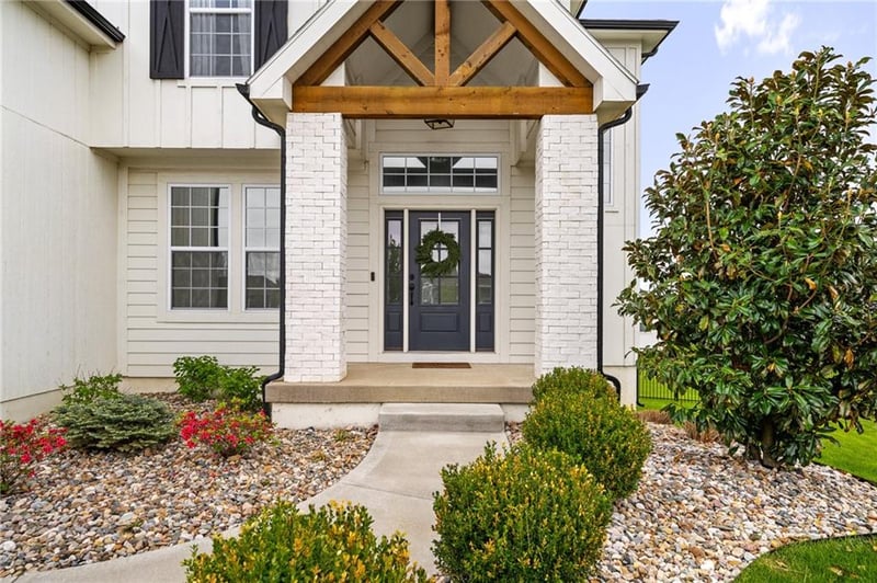 16639 Legler St, Olathe, KS 66062