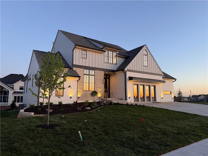 11809 181st St, Overland Park, KS 66013