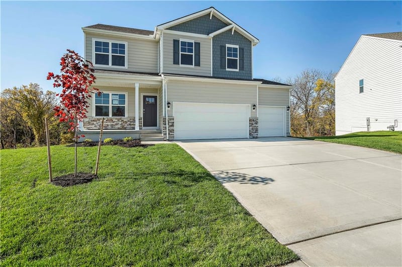 17813 Green Rd, Gardner, KS 66030