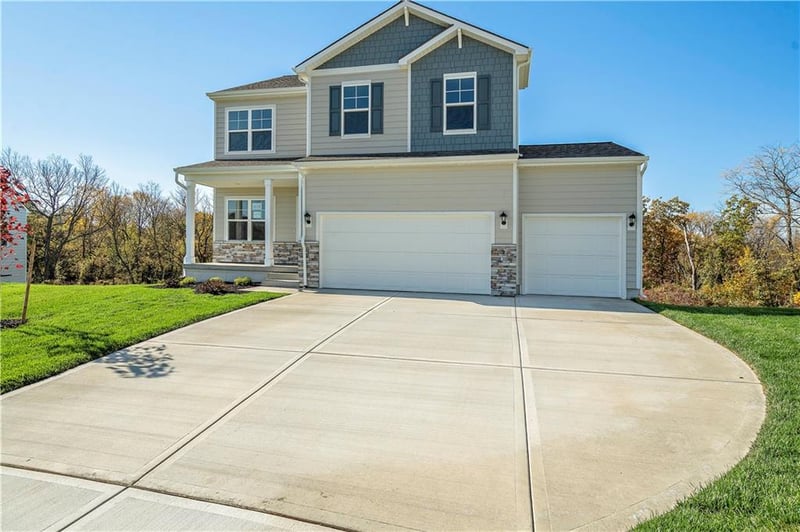 17813 Green Rd, Gardner, KS 66030