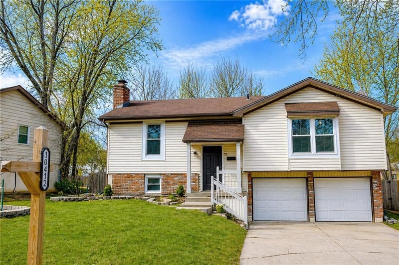 10412 Sycamore Ave, Kansas City, MO 64134
