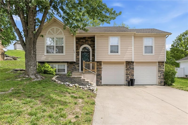 3217 Elizabeth Ave, Independence, MO 64057