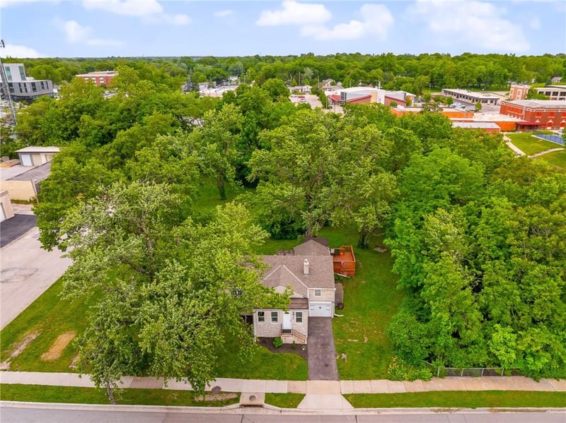 336 Park St, Olathe, KS 66061