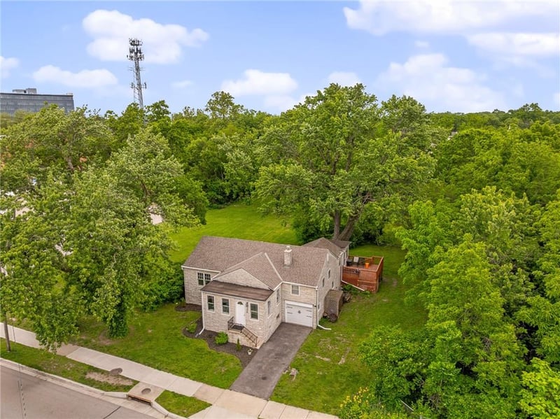 336 Park St, Olathe, KS 66061