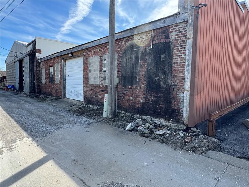 432 Main St, Osawatomie, KS 66064