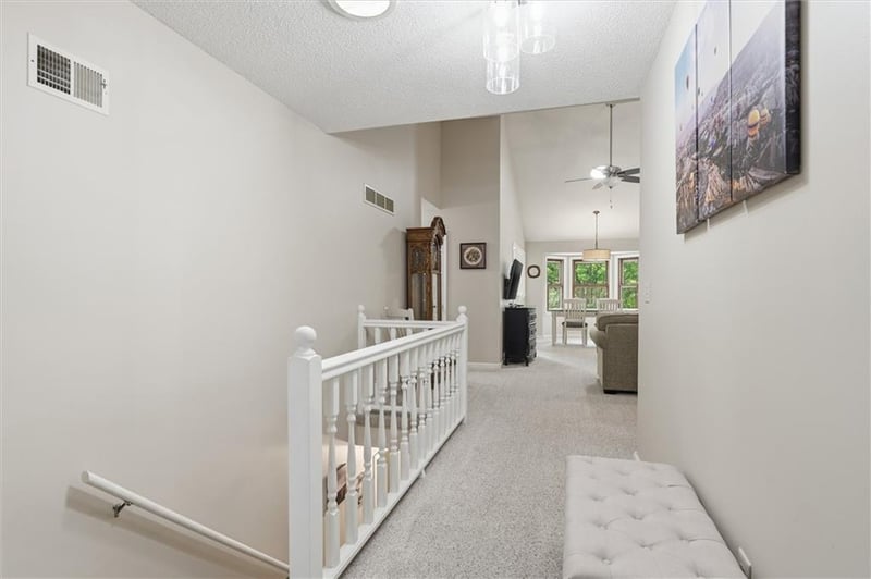 12338 W 105th Ter, Overland Park, KS 66215