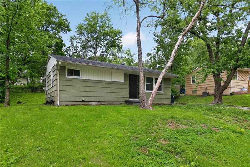 7608 E 48th Ter, Kansas City, MO 64129