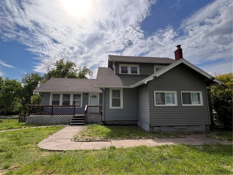 4144 Winn Rd, Kansas City, MO 64117