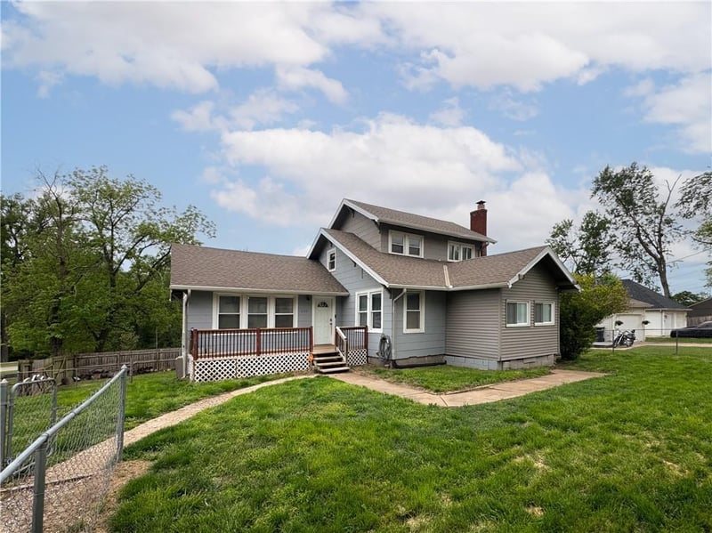 4144 Winn Rd, Kansas City, MO 64117
