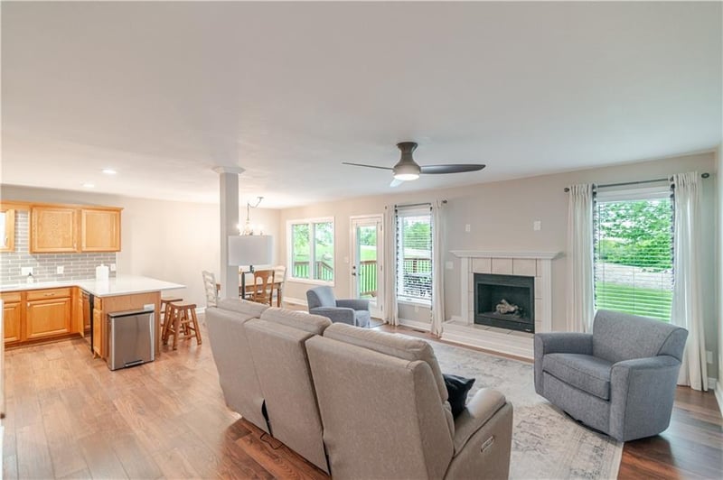 1105 Summerfield Ct, Atchison, KS 66002