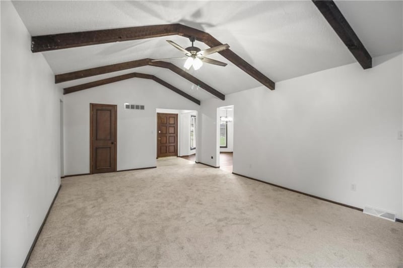 2016 Lazy Branch Rd, Independence, MO 64058