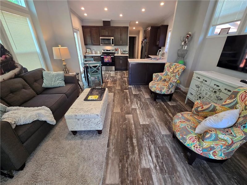 41 Heron Dr, Mound City, KS 66056
