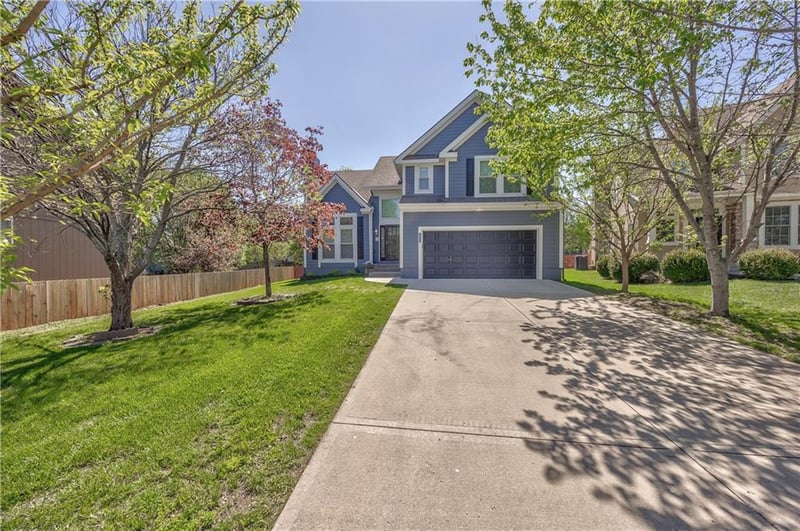 16249 156th Ter, Olathe, KS 66062