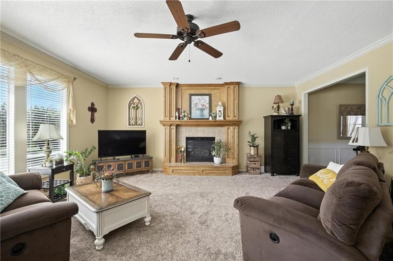 5825 Millbrook St, Shawnee, KS 66218