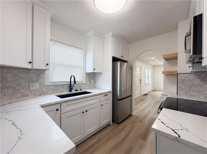 5525 Yecker Ave, Kansas City, KS 66104