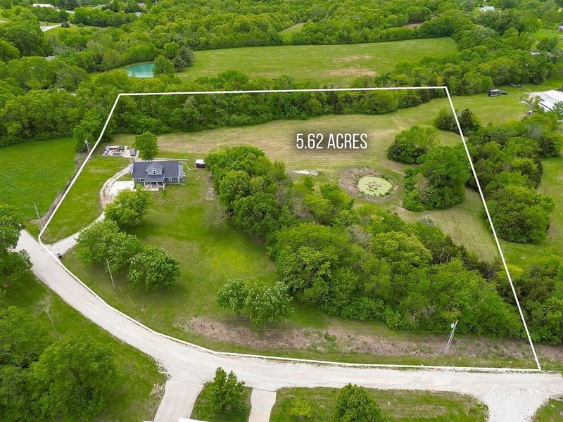 32209 Pisgah Cemetery Rd, Excelsior Springs, MO 64024