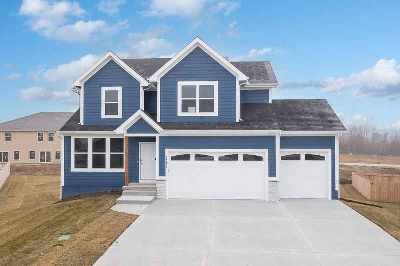 1528 157th Ln, Basehor, KS 66007