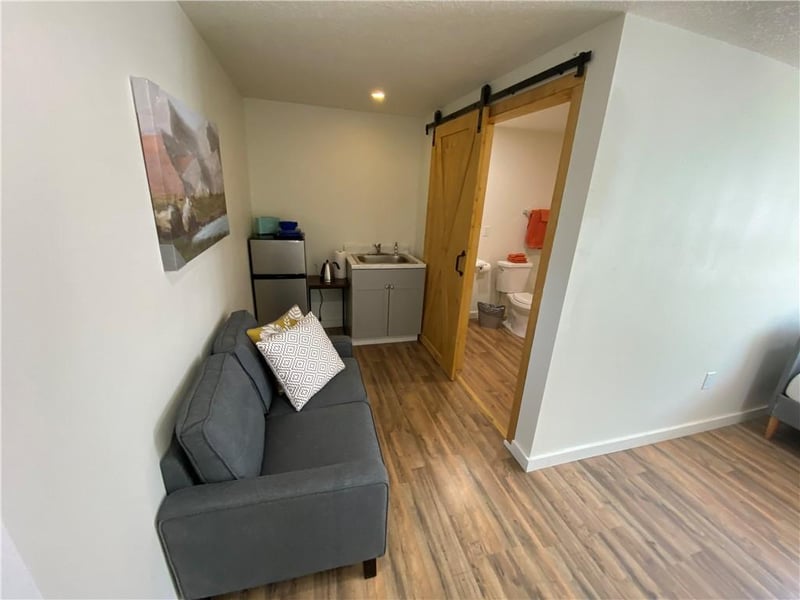 8705 E 63rd Trafficway, Kansas City, MO 64133