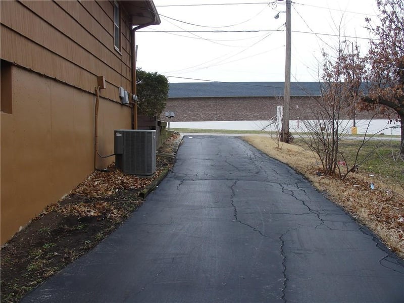 2023-2025 81 St, Kansas City, KS 66109