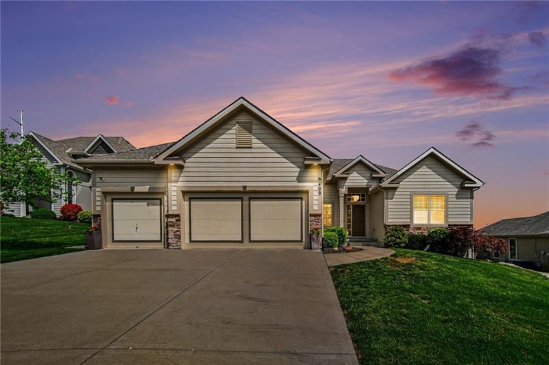 9409 Wayne Ct, Kansas City, MO 64155