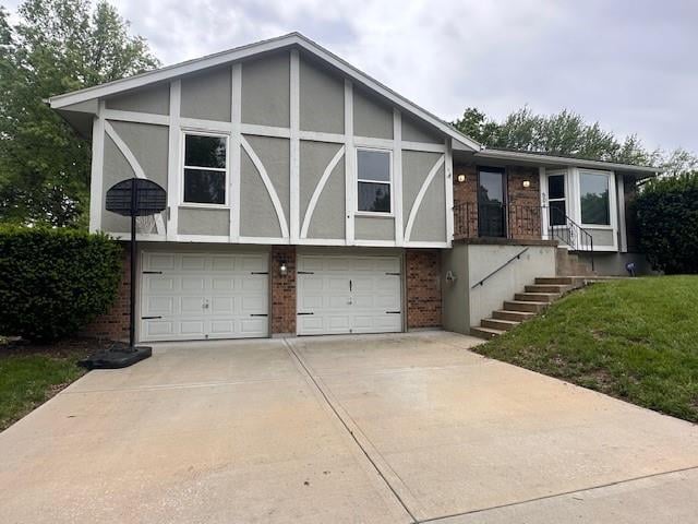 504 Stonewall Dr, Blue Springs, MO 64014