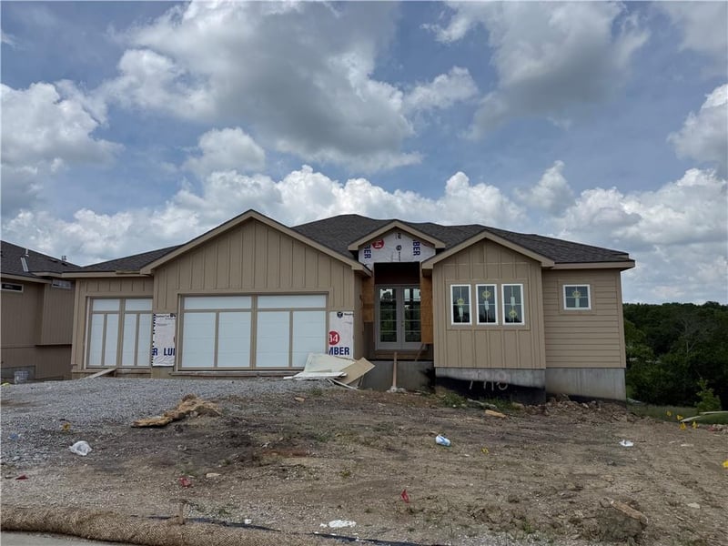 7918 Round Prairie St, Shawnee, KS 66220