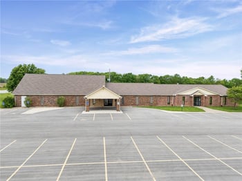 12320 Parallel Pw, Kansas City, KS 66109