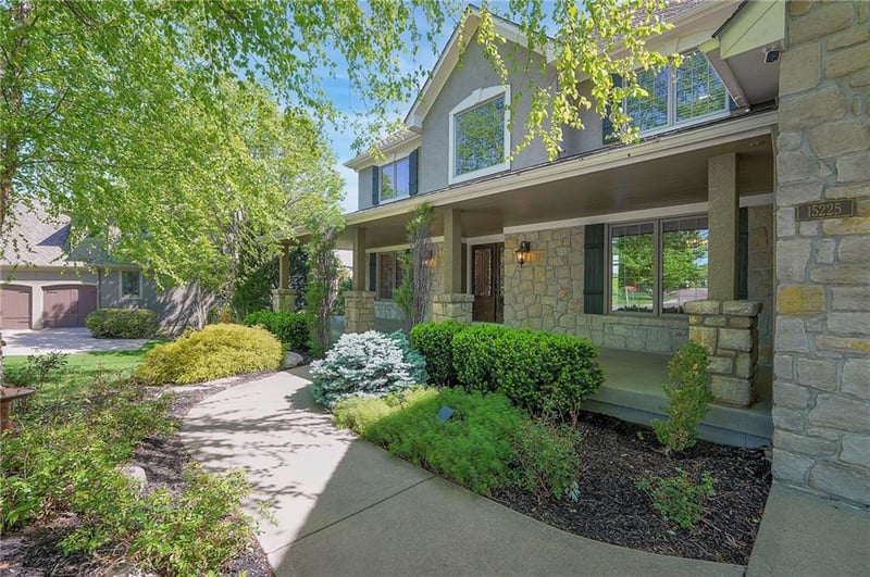 15225 Perry St, Overland Park, KS 66221