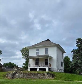 2022 Van Brunt Blvd, Kansas City, MO 64127