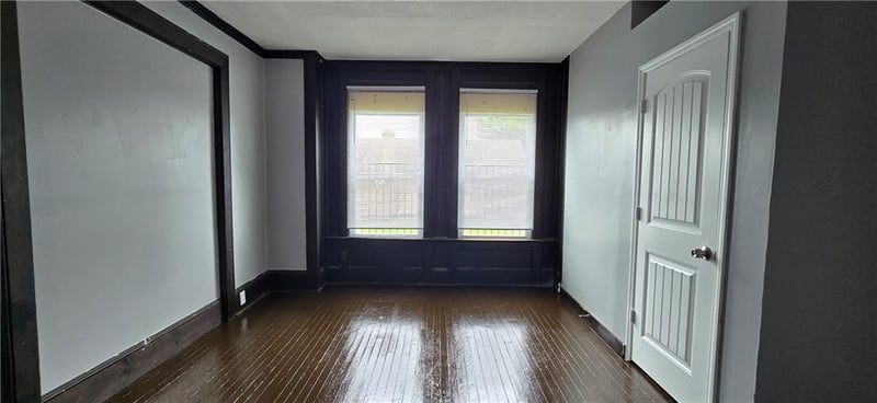 2022 Van Brunt Blvd, Kansas City, MO 64127