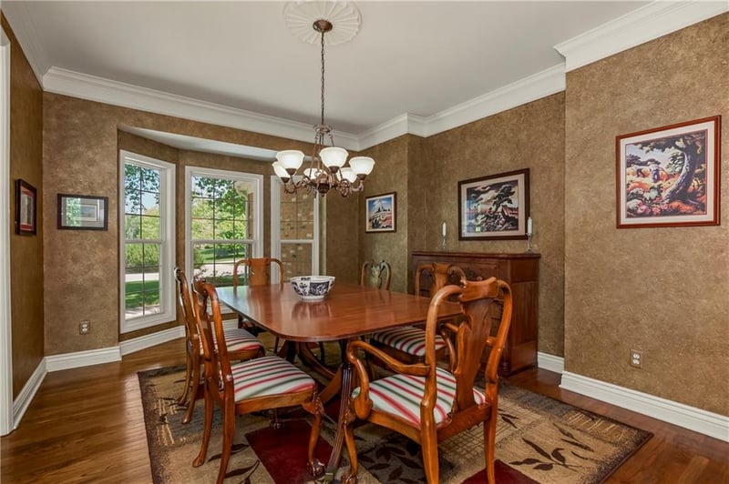 2648 Ashurst Ln, Lee's Summit, MO 64081