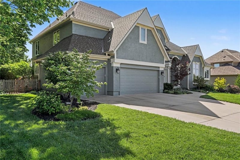 14716 Carter St, Overland Park, KS 66221