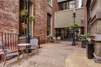 308 8th St #302, Kansas City, MO 64105