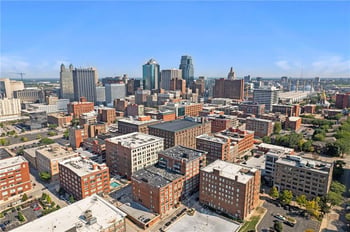 308 W 8th St #302, Kansas City, MO 64105
