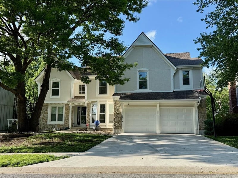 8604 153 St, Overland Park, KS 66223