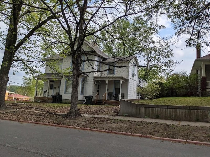 1101 Broadway St, Leavenworth, KS 66048