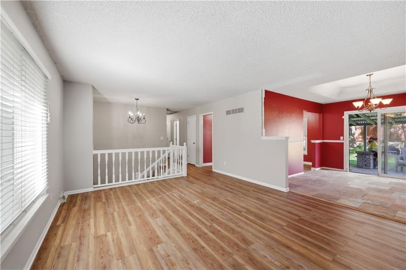 2409 2nd Street Ter, Blue Springs, MO 64014