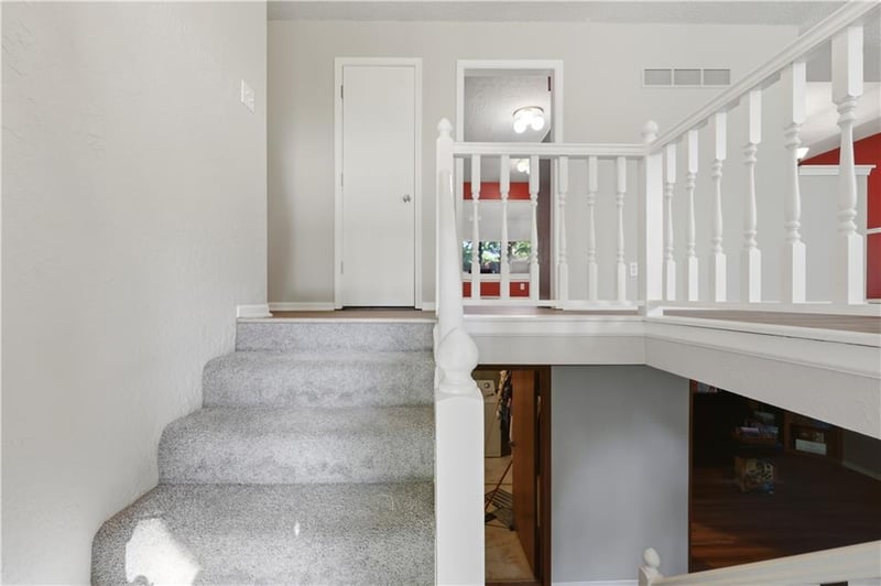 2409 2nd Street Ter, Blue Springs, MO 64014