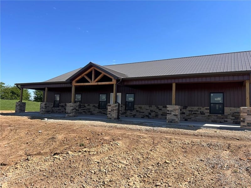 20014 Woodend Rd, Linwood, KS 66052
