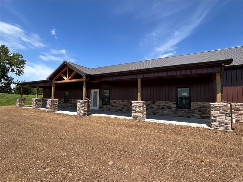 20014 Woodend Rd, Linwood, KS 66052