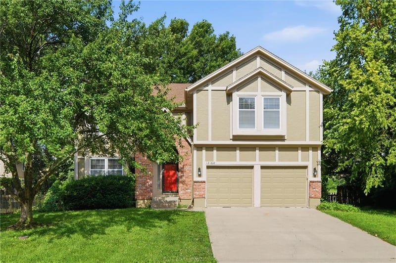 12160 Alcan St, Olathe, KS 66062