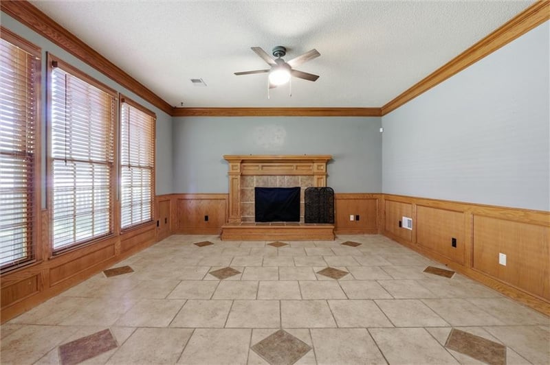 12160 Alcan St, Olathe, KS 66062