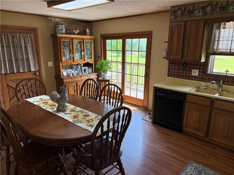 6474 Oakridge Rd, Stewartsville, MO 64490