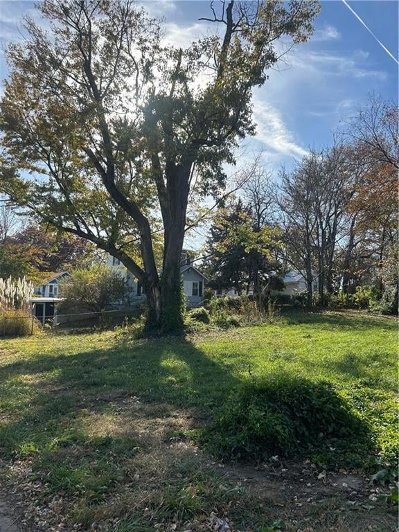 2332 Oakley Ave, Kansas City, MO 64127