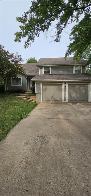 1819 Stagecoach Dr, Olathe, KS 66062