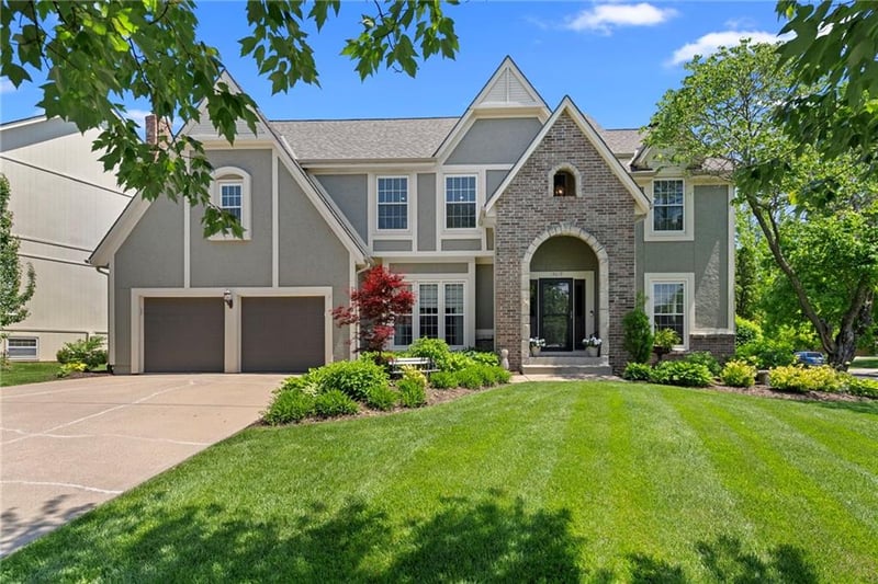 13019 Eby Ln, Overland Park, KS 66213