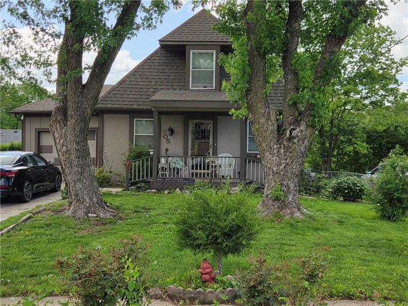 405 Pine St, Olathe, KS 66061