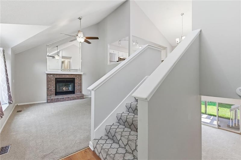 6610 158 Ter, Overland Park, KS 66223