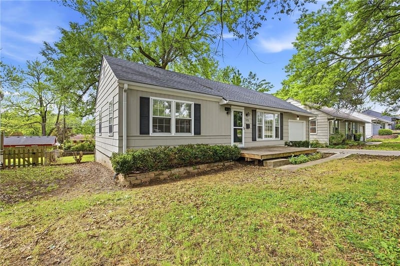 115 W 89th St, Kansas City, MO 64114