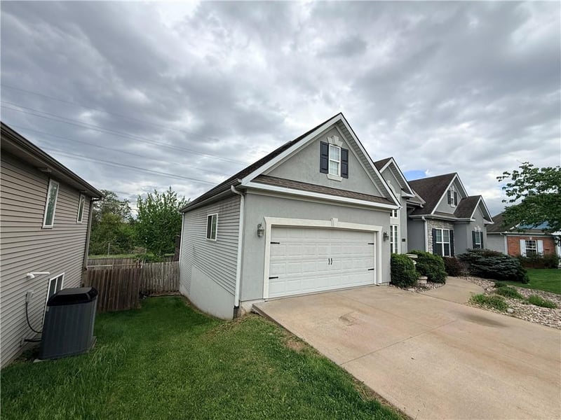 2611 Andrew Ct, St Joseph, MO 64503